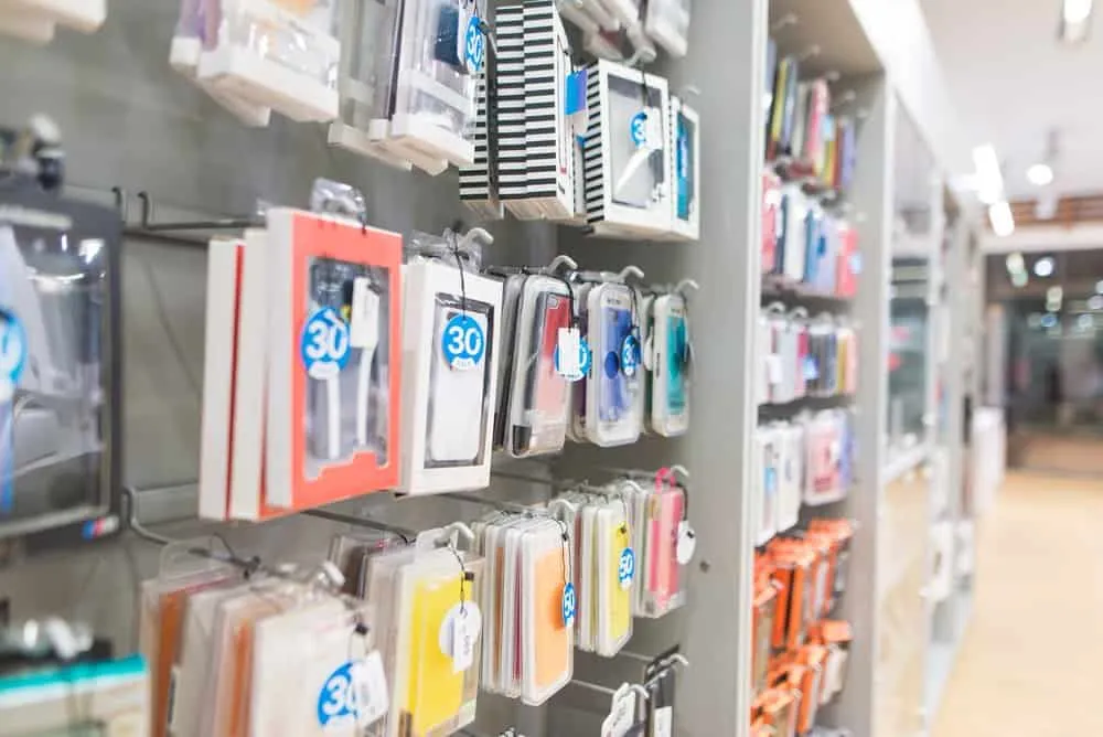 10 Best MagSafe Wallets for iPhone