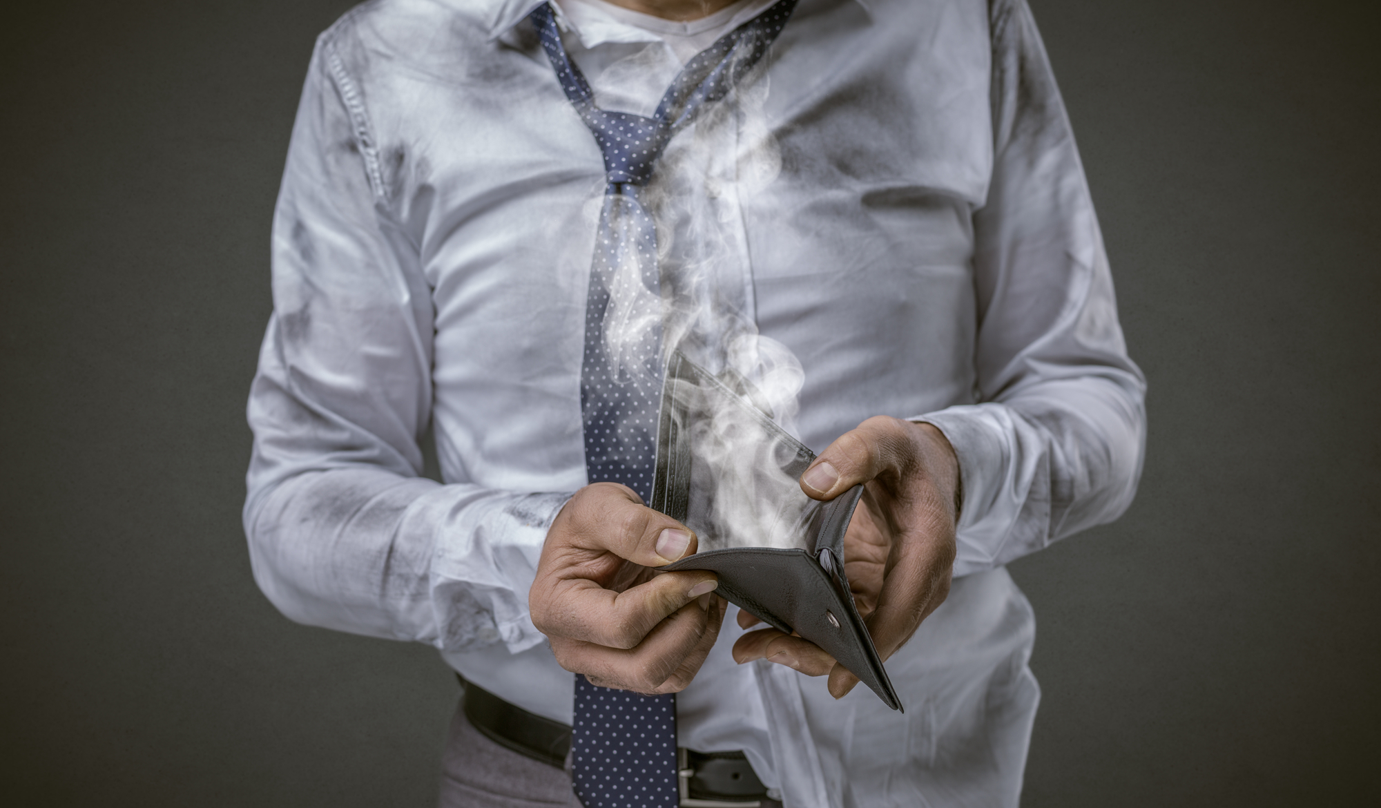 How To Clean A Leather Wallet (And Protect It!)