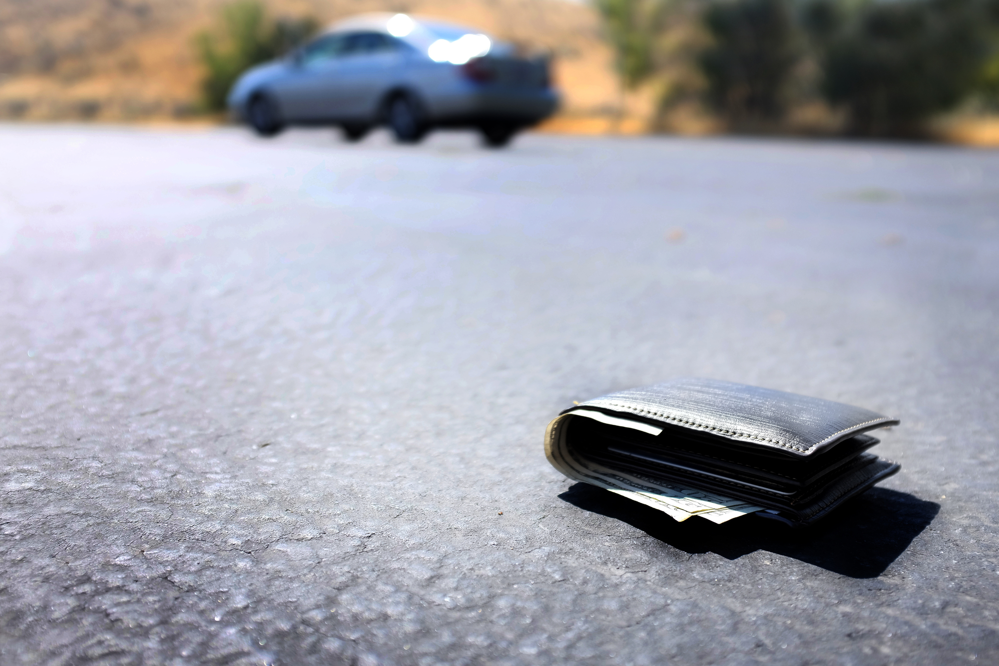 Who Makes The Best Wallet Tracker? [4 Great Options]